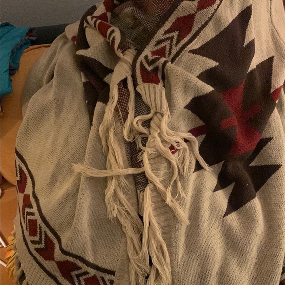 Women’s Cozy Soft Western / Boho Patterned Cardigan with Fringe sz L - Picture 7 of 7